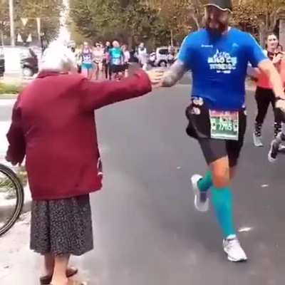Happy high 5