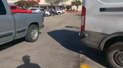 Man pulls a gun after being asked to return his shopping cart