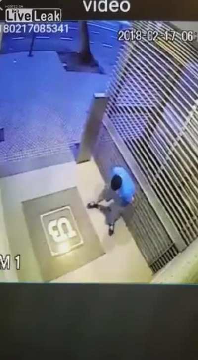 WCGW Pooping