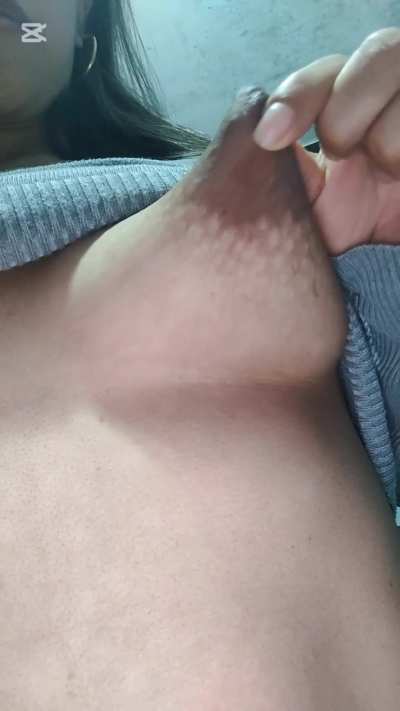 Que tal estos pezones largos y elásticos?