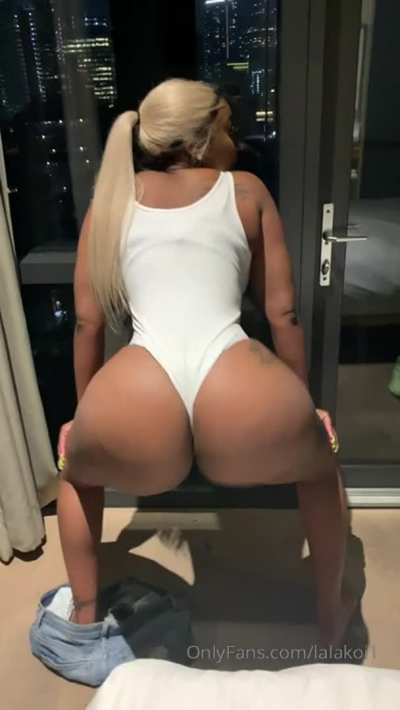 You like ass or naw? more big butts in sub