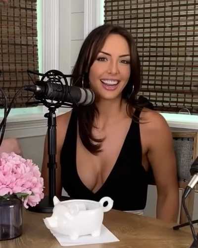 Cassie Lee