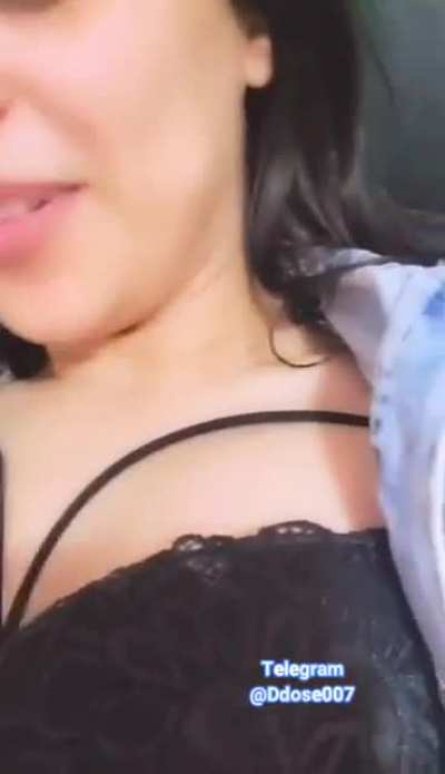 🔥🥰 Extremely Cute Television Actress gets Naughty in her Yesterday night Live & Checkout what she does 