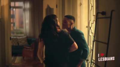 Manoela Aliperti & Tamirys O'Hanna (As Five - s02e04 - Scene #2)