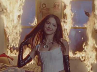 Olivia Rodrigo sexy sexy