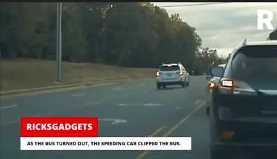 Idiot tries to overtake when it is forbidden, ends up crashing into a bus