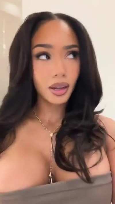 She wants to get titfucked