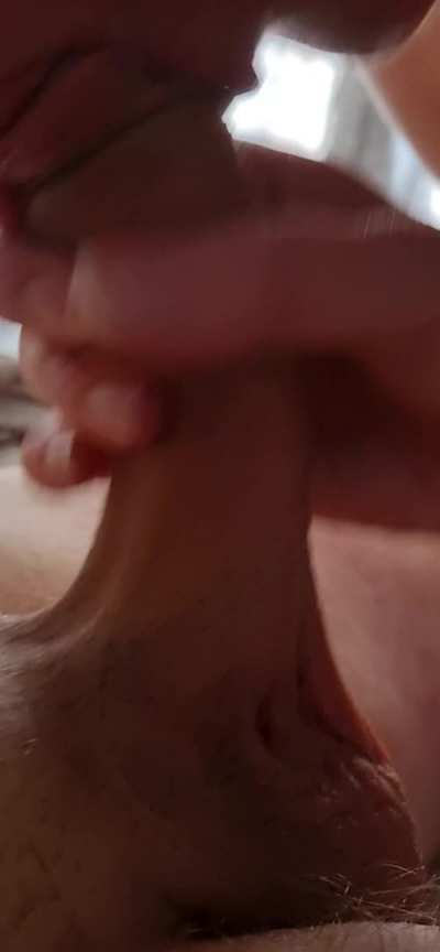 (couple) she blows