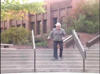 Lady attacks skateboarders