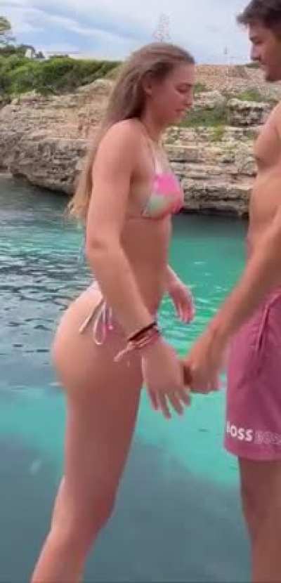 Clara Fernandez
