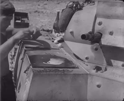German tankers eats in the desert (Sept 1941)