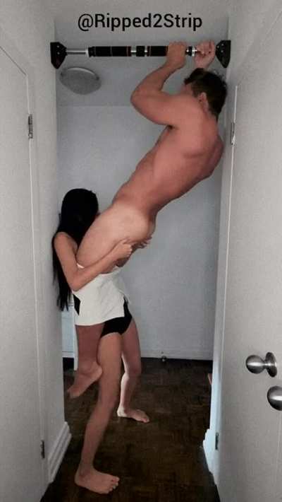 Now this was different! T (X/s-post Mr_Ri<wbr>pped2<wbr>Strip<wbr>)
