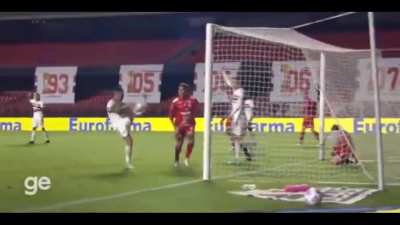 7 a 1 tá diferente (os gols não estão na ordem, fiz assim pra narração ter mais sentido)