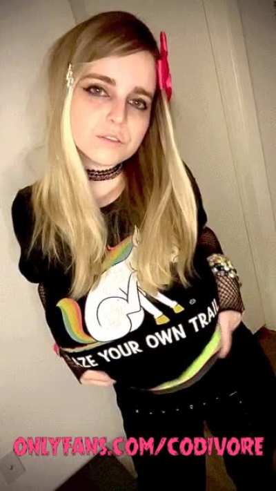 MySpace cutie gives you a peak