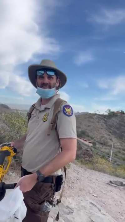 Anti masker harasses park ranger about masks, only to be told he’s wearing it to protect his lungs from metal debris 