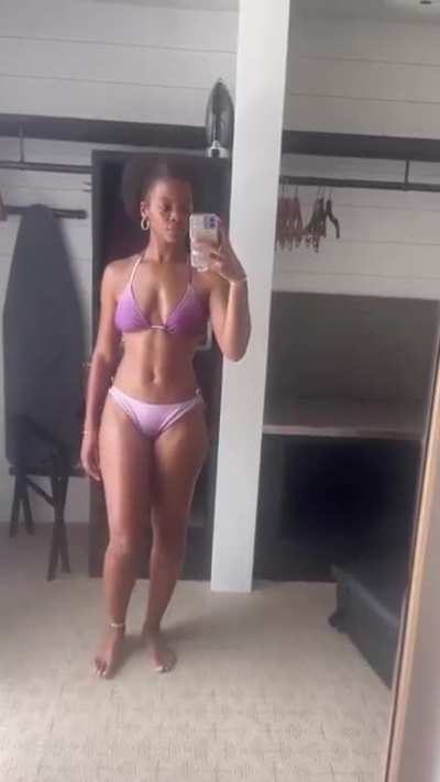 Ari Lennox