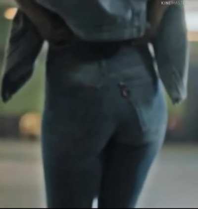 Deepika padukone's Gaand 🤤🤤
