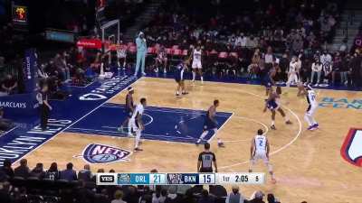 [Highlight] Richard Jefferson during the Magic-Nets game with 24 players out due to injury or health and safety protocols: “This is a little known fact. This is the most fans that have ever watched a G-League game.”