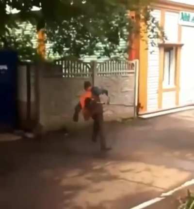 At least he‘s trying to do his job