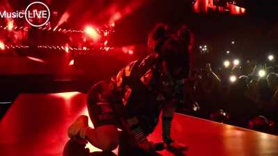 Another good clip of her with some bouncing at the end