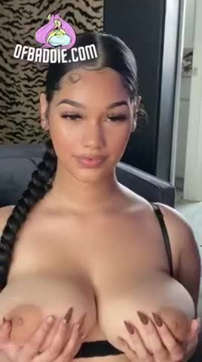 Bouncy tits