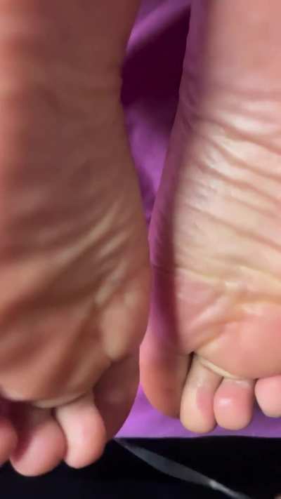 Lots of precum 💦
