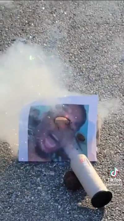 😢