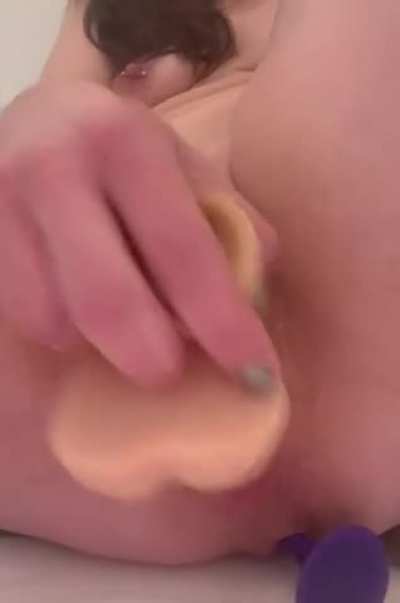 Horny housewife makes herself squirt in the shower 3 times in less than a minute