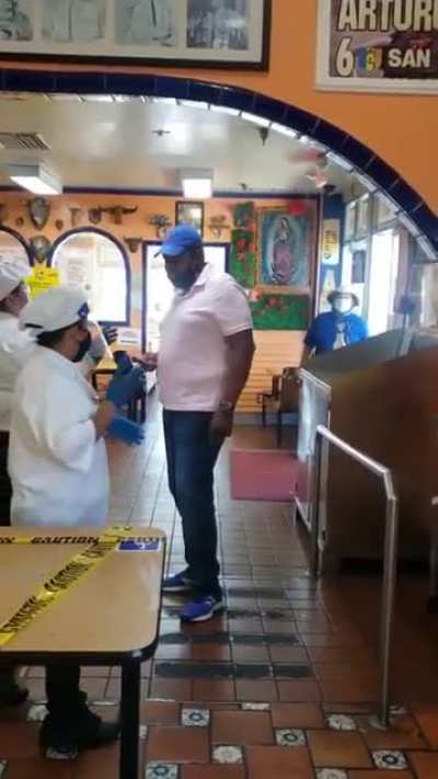 Guy flips out after girl declines to have lunch with him, tells her to “go back to f***ing Asia