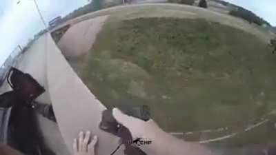 façam sempre o q os policiais mandam👌