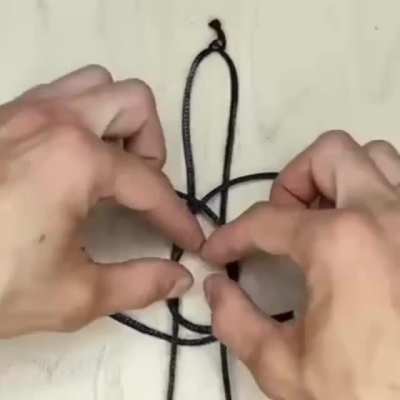 Knot to use if the original bottle neck carrier breaks