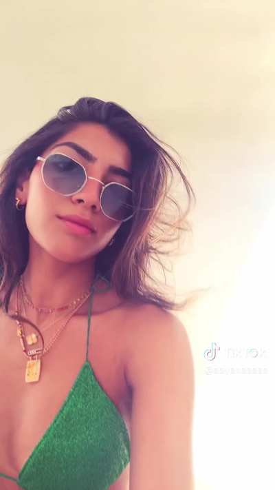 Rate her