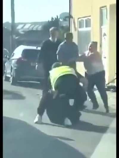 Don't mess with this policeman