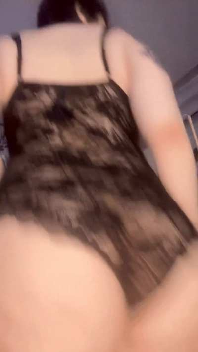 Make my pale ass red (fuckdoll)