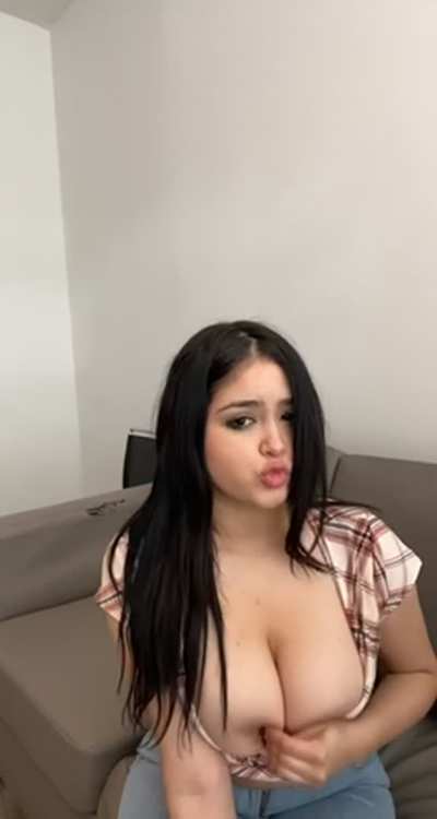 Do you think you could handle getting tittyfuck by me 😛?