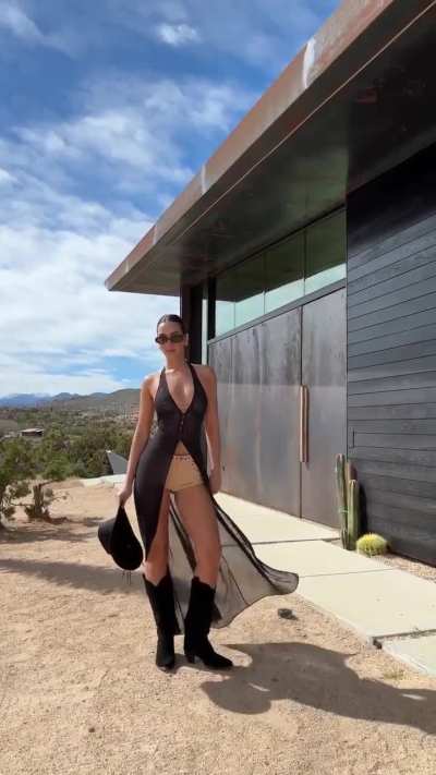 'Coachella weekend one starts in the Coralie Maxi Dress' - IG April 2026