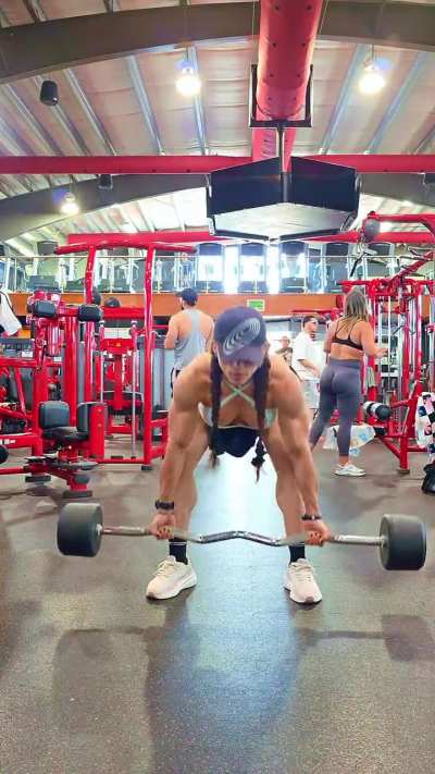 Gluteos y Posteriores / Glutes and Hamstrings coaching 1 -1 with WA mesaages/ custom videos / VIP members / custom videos and more at shreddedgains.com #carolynemarquez #glutegoddess #musclegoddess #shreddedgains #zillionaire