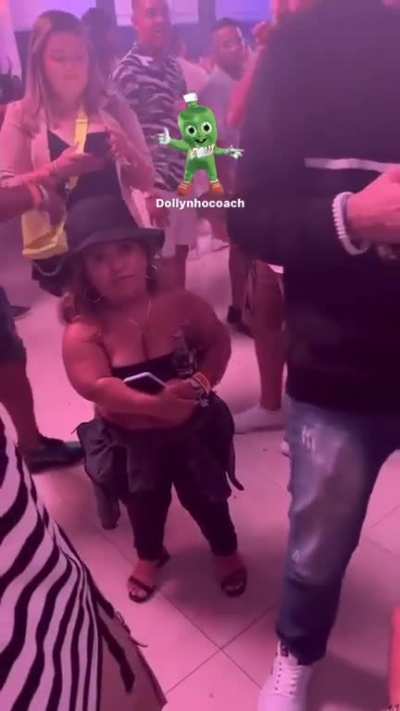 Menores apenas acompanhados dos pais