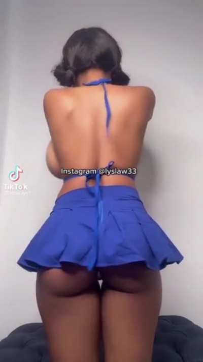 insanely hot and hypnotizing (added slow mo) [miss.lys1]