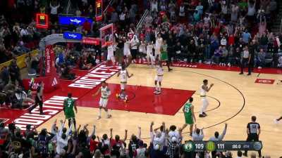 [Highlight] Jayson Tatum misses the layup to tie the game and the Rockets win!