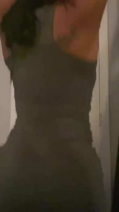 She sent me a custom vid of her Clapping that Fat Ass 🍑🍑👏🏽🔥