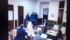 Pero miren lo pacífico que es, él ya aprendió que la violencia está mal... Hay que darle domiciliaria