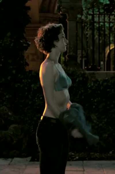 Mary Elizabeth Winstead in Gemini Man (Brightened, Color<wbr>-Corr<wbr>ected<wbr>, Cropped for Mobile)