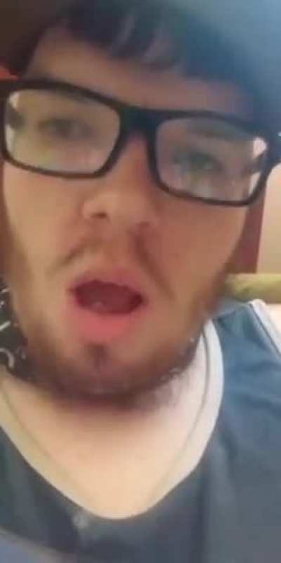 This tweaker is down bad