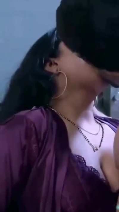Can anybody tell the girl name or webseries name?