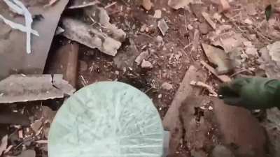 First-person and drone footage is showing Ukrainian forces clearing a Russian position
