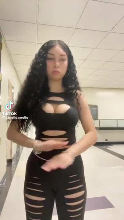 @jadelidamelio