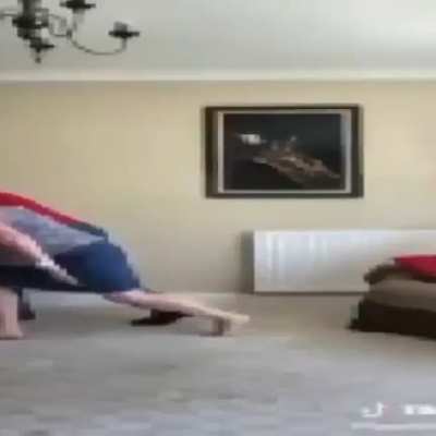 Laugh toemad