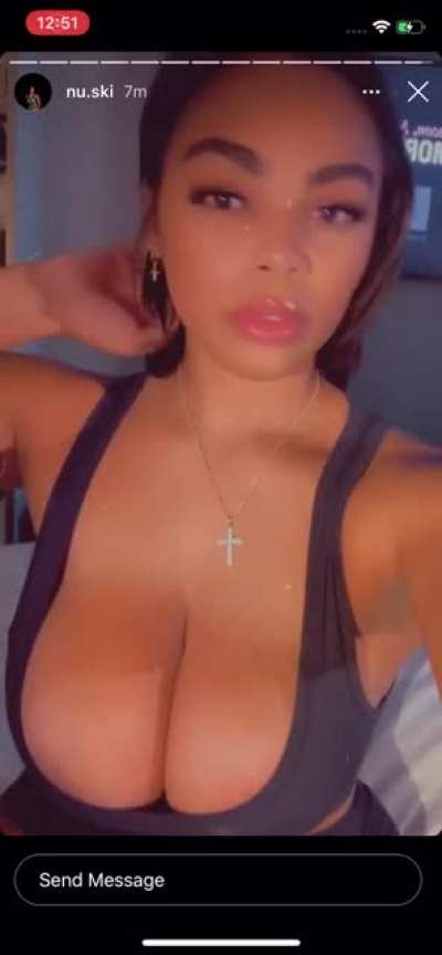 🍈 🍈