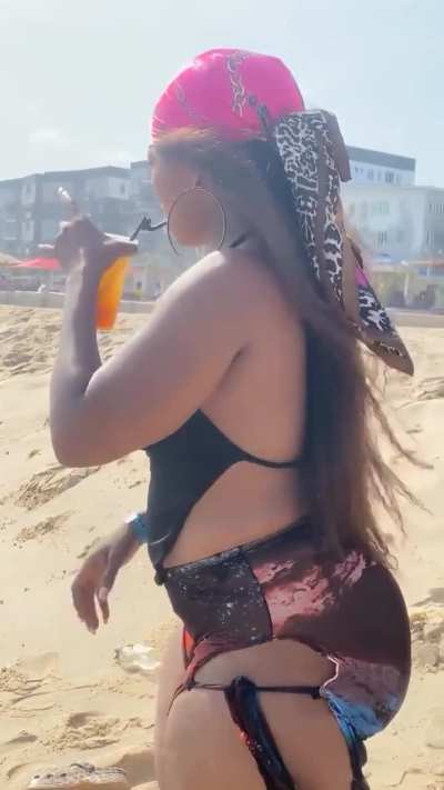 thicc 🥵 [Jenny]